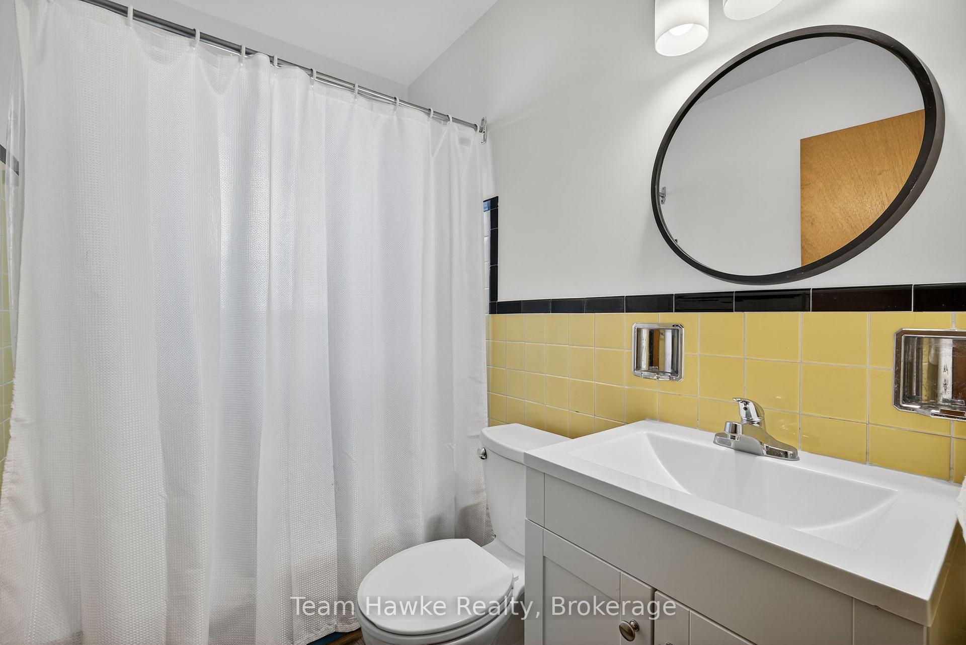 Photo 21 of 828 Hugel Avenue, Midland — HOMEH