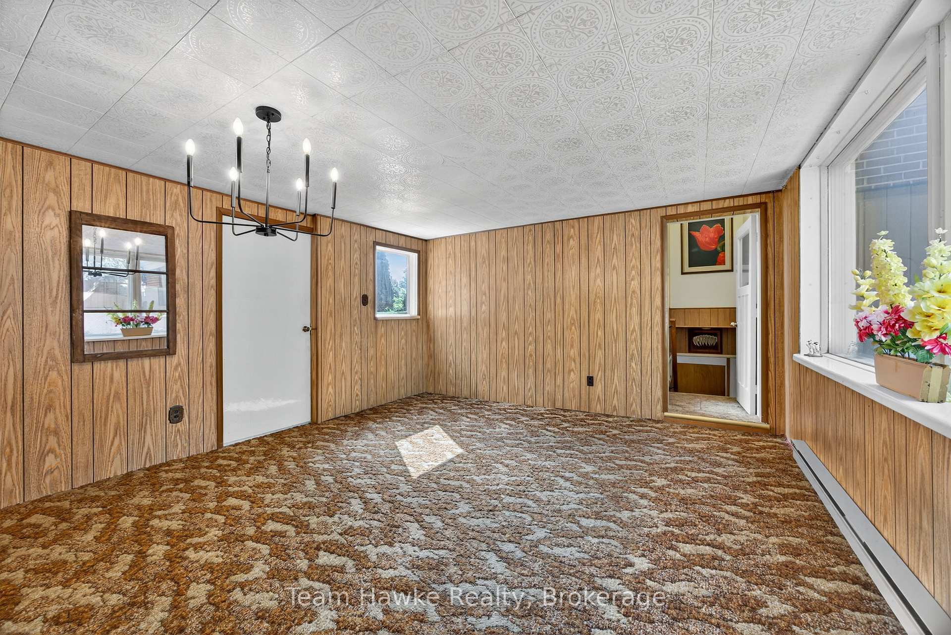 Photo 23 of 828 Hugel Avenue, Midland — HOMEH