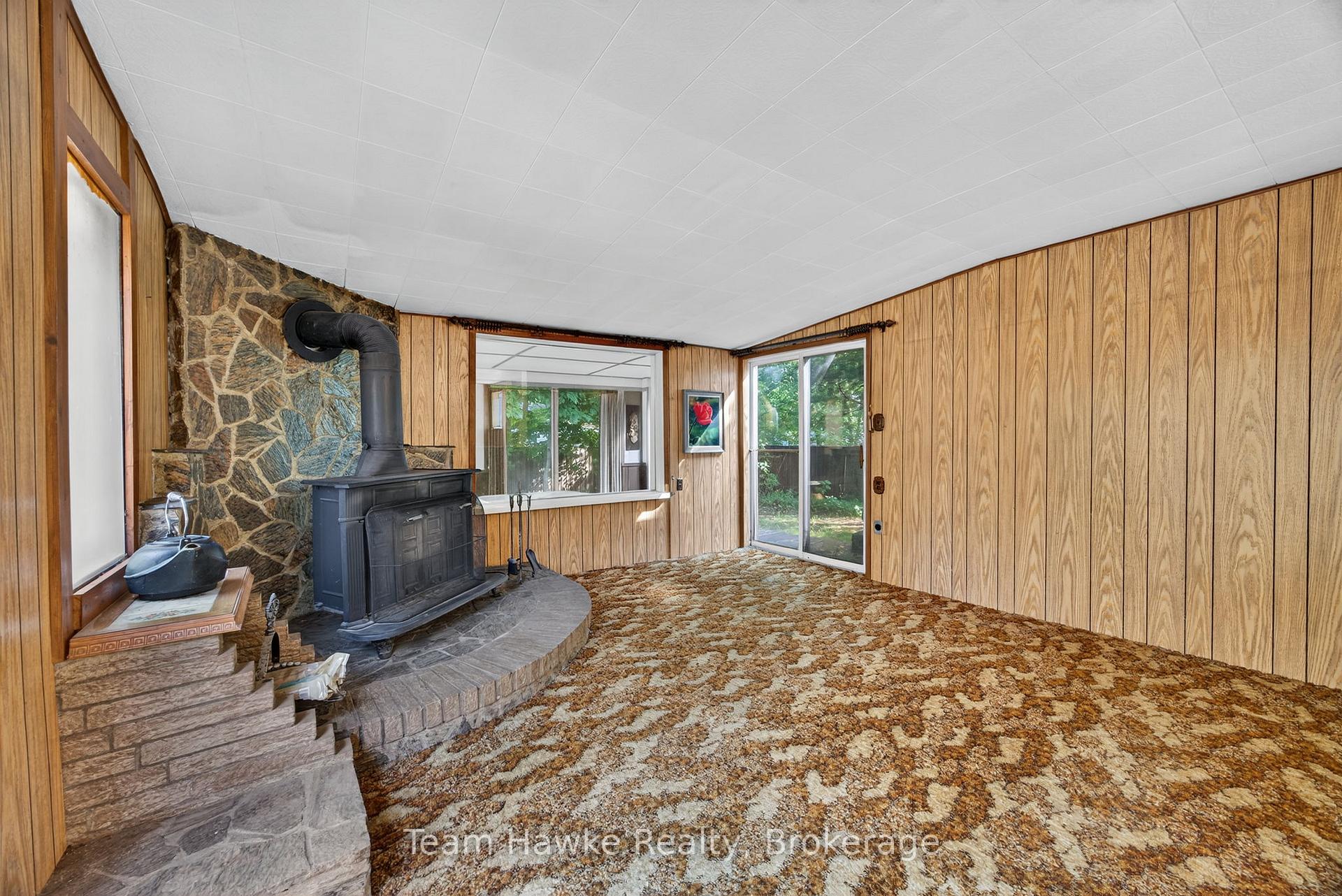 Photo 25 of 828 Hugel Avenue, Midland — HOMEH