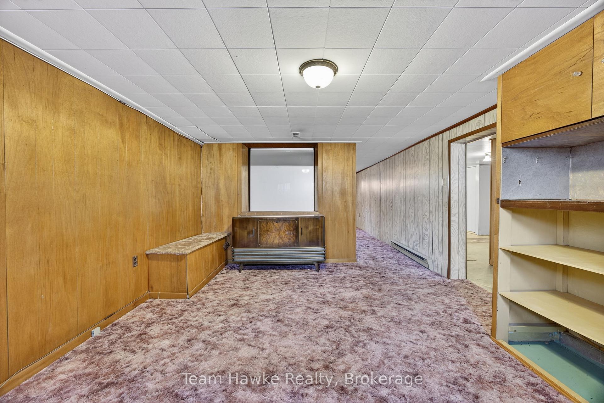 Photo 32 of 828 Hugel Avenue, Midland — HOMEH