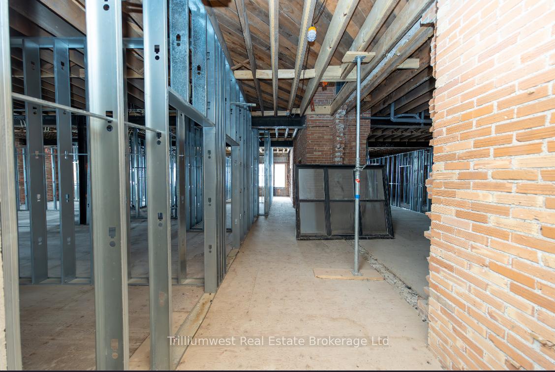 Photo 8 of 137 King Street E, Kitchener — HOMEH