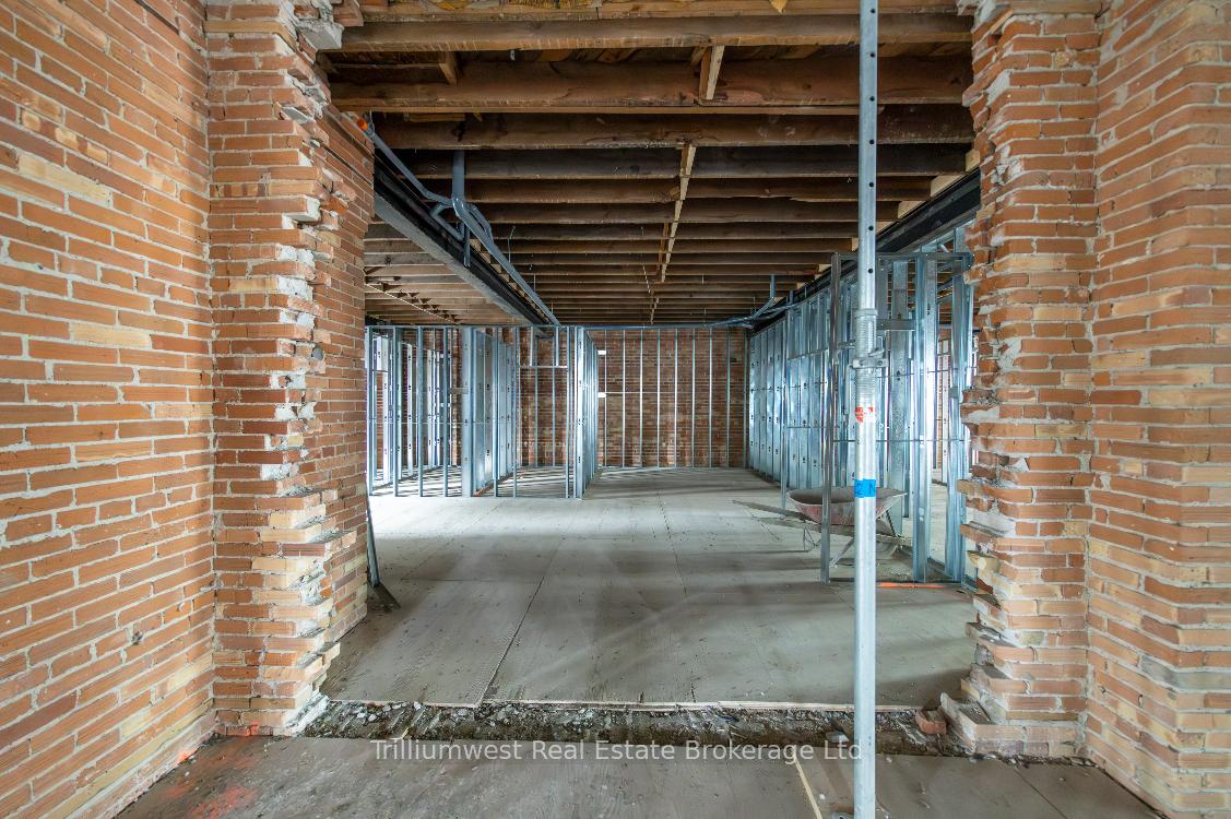 Photo 14 of 137 King Street E, Kitchener — HOMEH