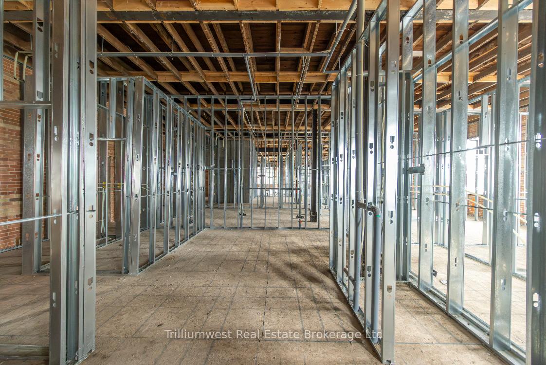 Photo 26 of 137 King Street E, Kitchener — HOMEH