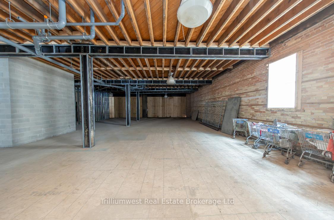 Photo 29 of 137 King Street E, Kitchener — HOMEH