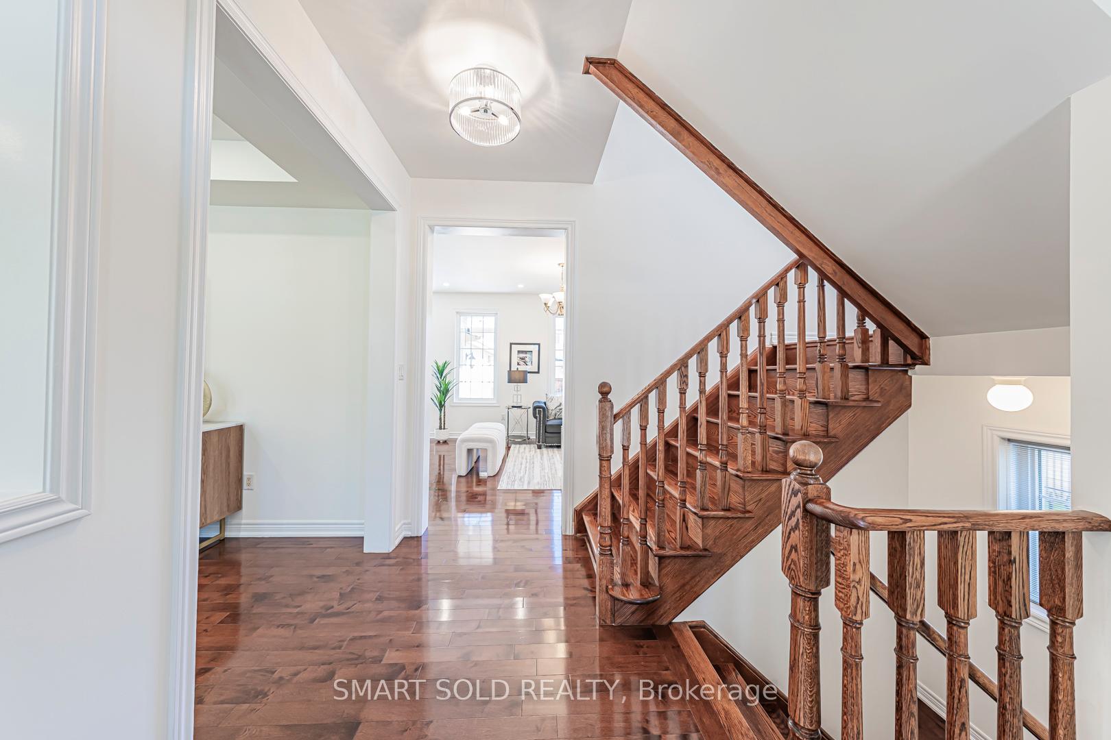Photo 8 of 23 Bonheur Road, Markham, Cathedraltown — HOMEH