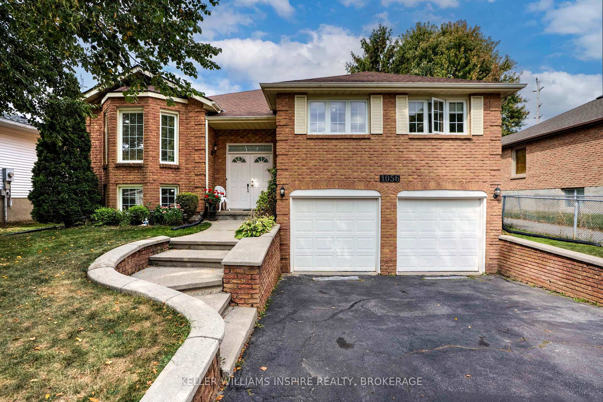 Photo 3 of 1056 Palmerston Crescent, Kingston, North of Taylor-Kidd Blvd — HOMEH