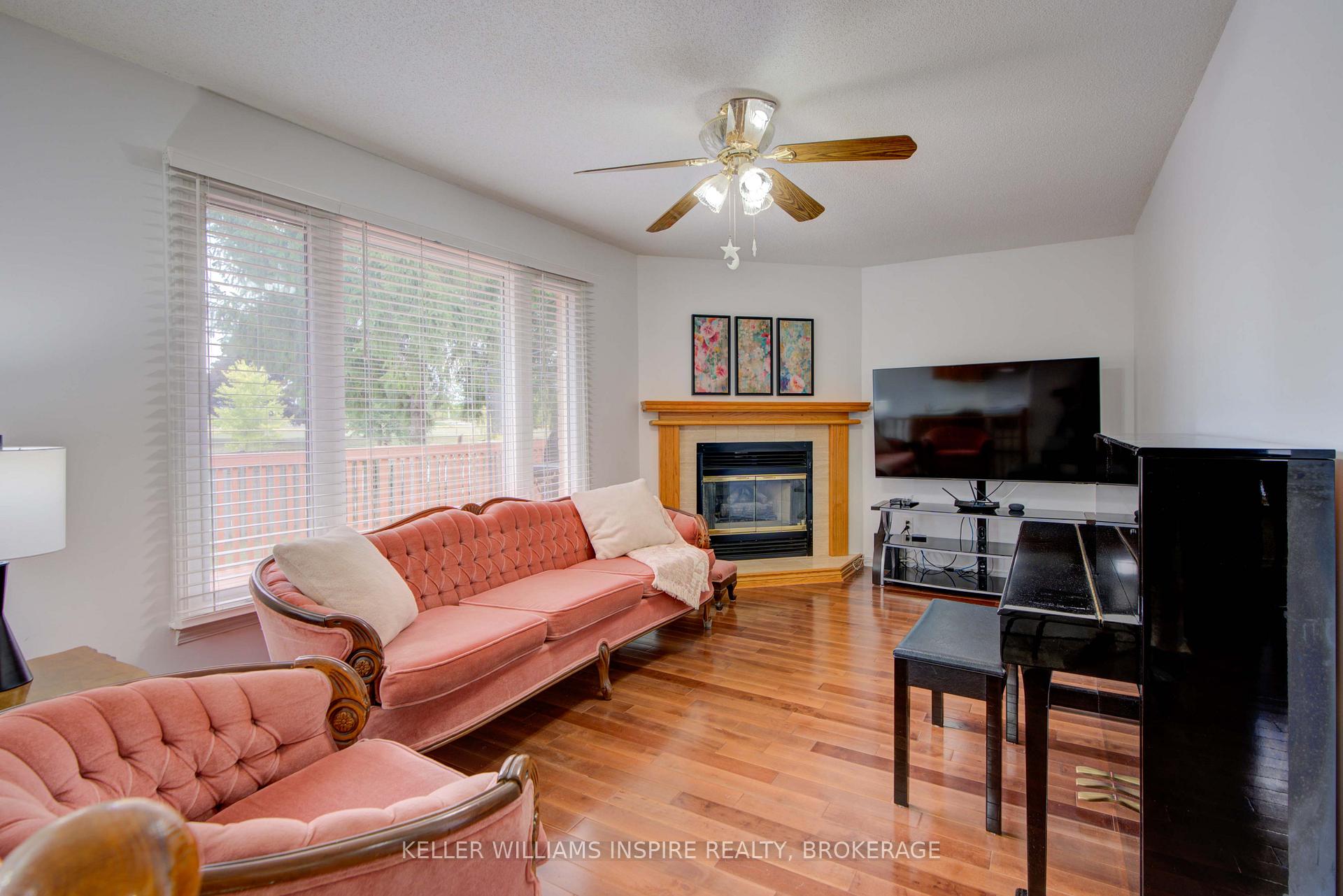 Photo 9 of 1056 Palmerston Crescent, Kingston, North of Taylor-Kidd Blvd — HOMEH