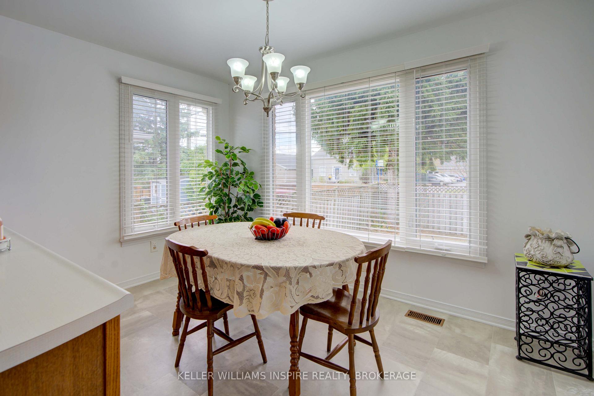Photo 13 of 1056 Palmerston Crescent, Kingston, North of Taylor-Kidd Blvd — HOMEH