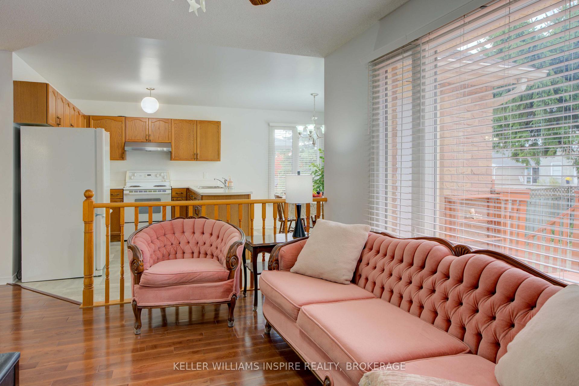 Photo 14 of 1056 Palmerston Crescent, Kingston, North of Taylor-Kidd Blvd — HOMEH