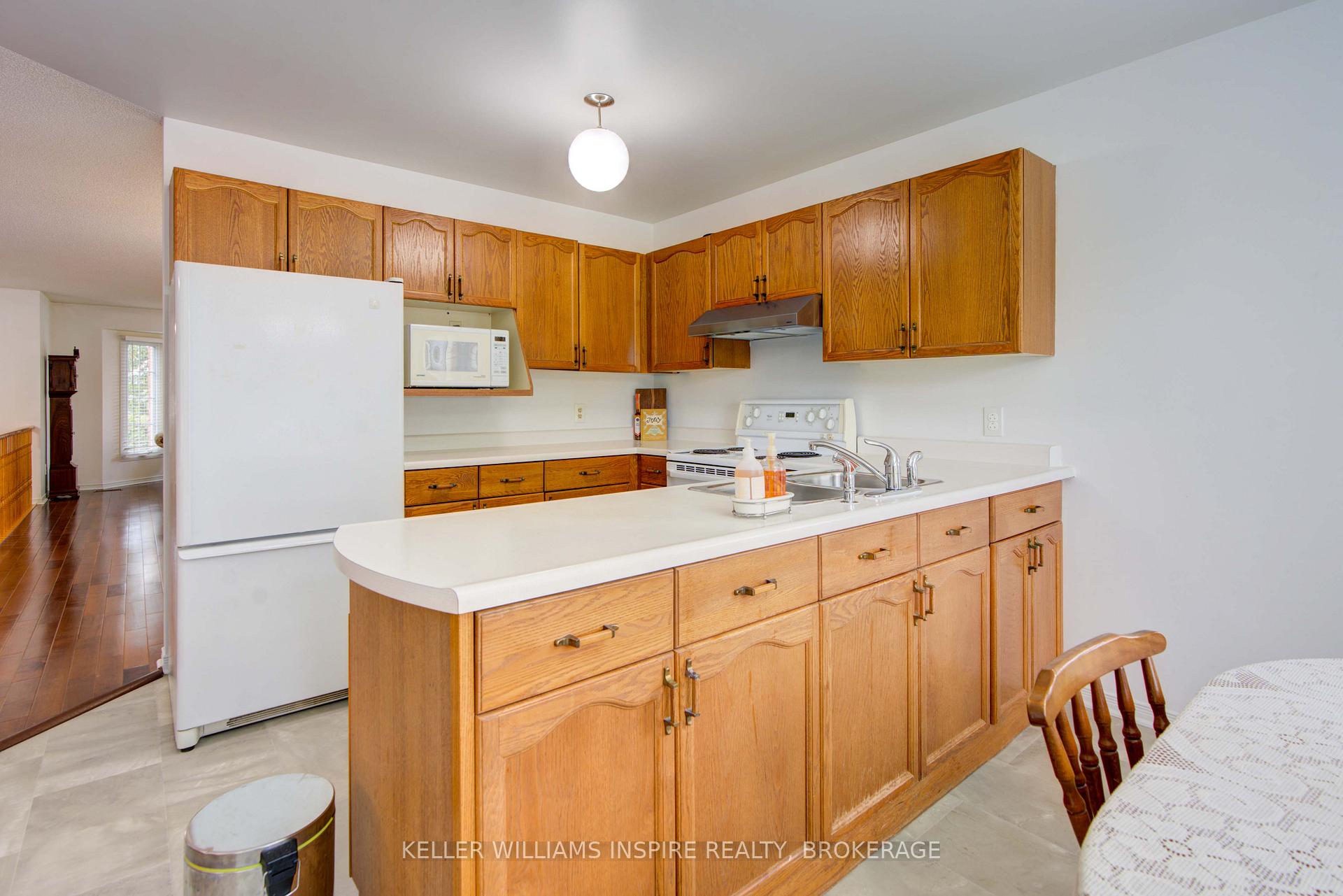 Photo 16 of 1056 Palmerston Crescent, Kingston, North of Taylor-Kidd Blvd — HOMEH