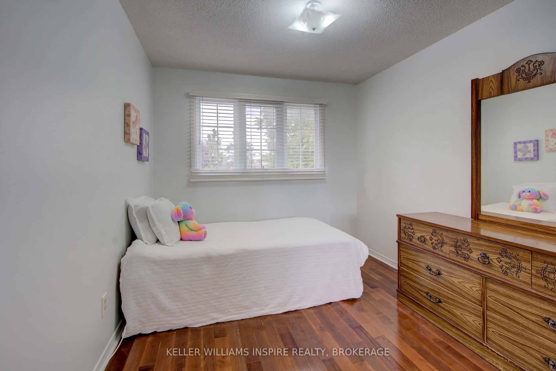 Photo 28 of 1056 Palmerston Crescent, Kingston, North of Taylor-Kidd Blvd — HOMEH