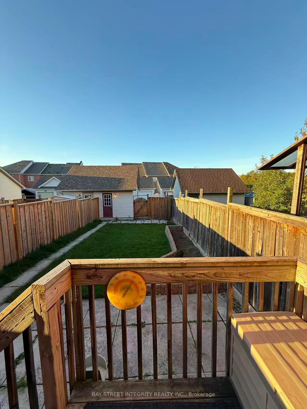 Photo 12 of 52 John Gary Drive, Markham, Village Green-South Unionville — HOMEH