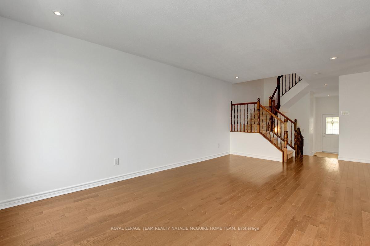Photo 9 of 114 Woodmill Terrace, Ottawa, Kanata - Morgan's Grant/South March — HOMEH