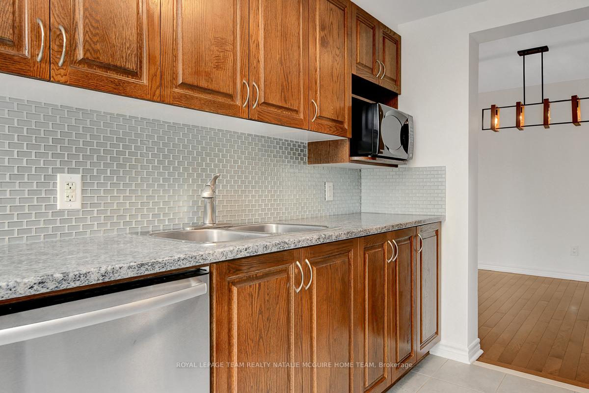 Photo 14 of 114 Woodmill Terrace, Ottawa, Kanata - Morgan's Grant/South March — HOMEH