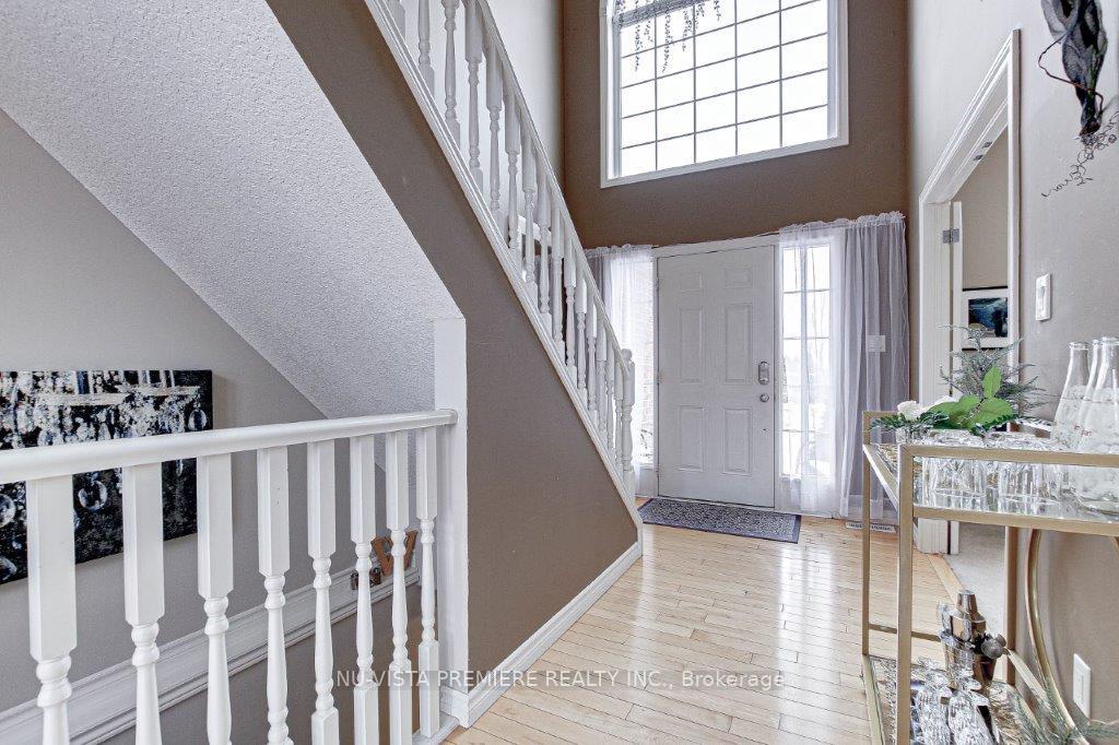 Photo 3 of 82 Woodlily Lane, Middlesex Centre, Ilderton — HOMEH