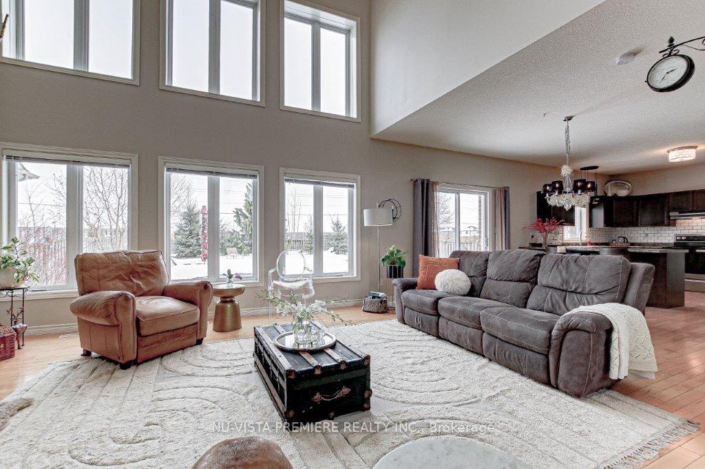Photo 5 of 82 Woodlily Lane, Middlesex Centre, Ilderton — HOMEH