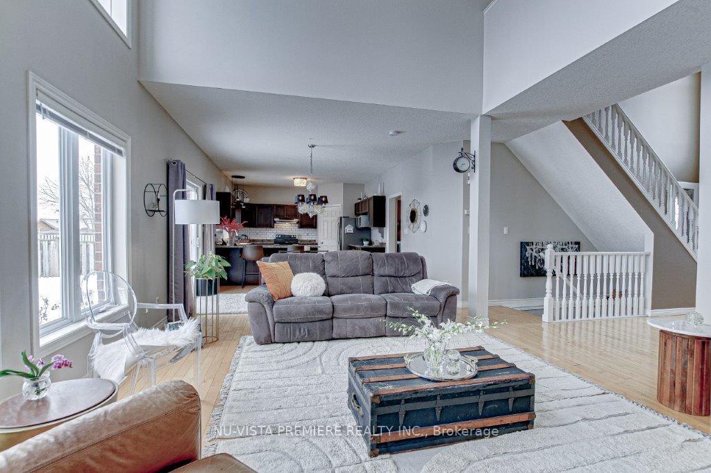 Photo 6 of 82 Woodlily Lane, Middlesex Centre, Ilderton — HOMEH