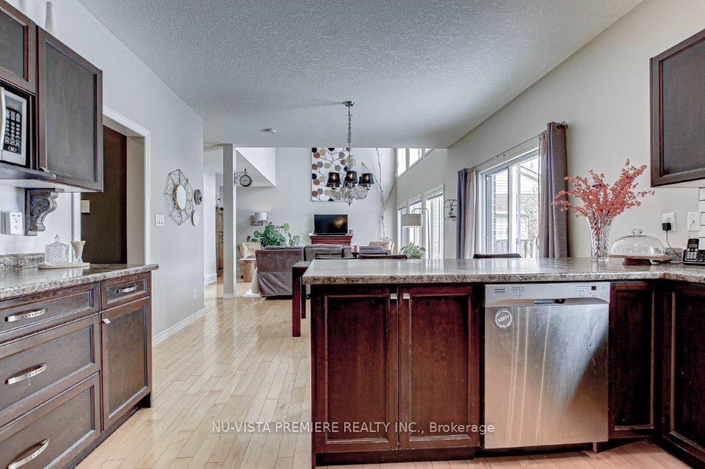 Photo 11 of 82 Woodlily Lane, Middlesex Centre, Ilderton — HOMEH