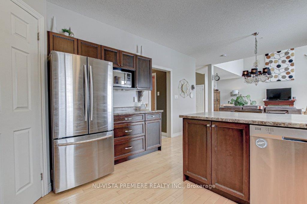 Photo 12 of 82 Woodlily Lane, Middlesex Centre, Ilderton — HOMEH