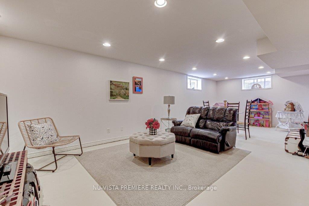 Photo 34 of 82 Woodlily Lane, Middlesex Centre, Ilderton — HOMEH