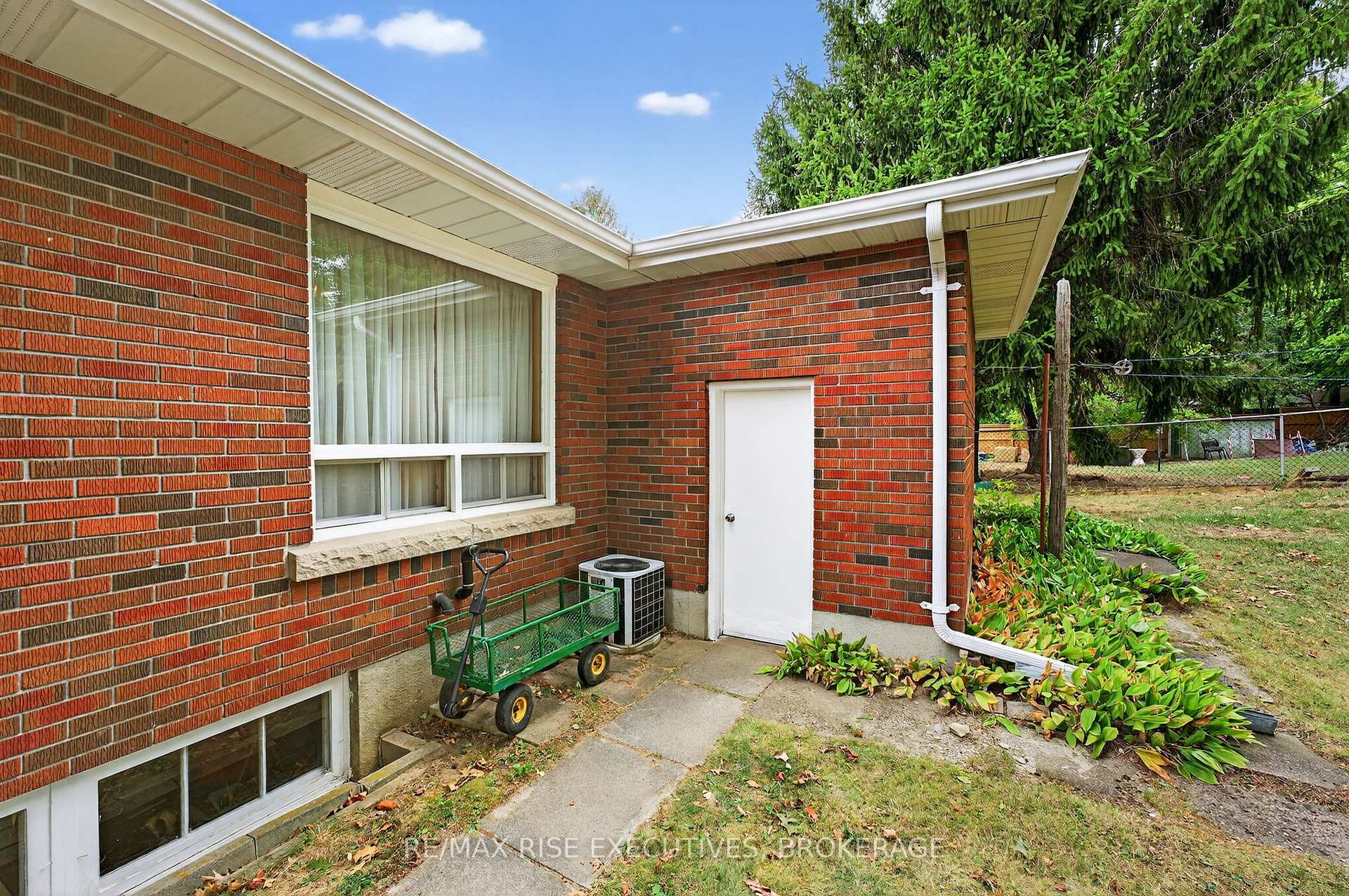 Photo 2 of 748 Mona Drive, Kingston, South of Taylor-Kidd Blvd — HOMEH