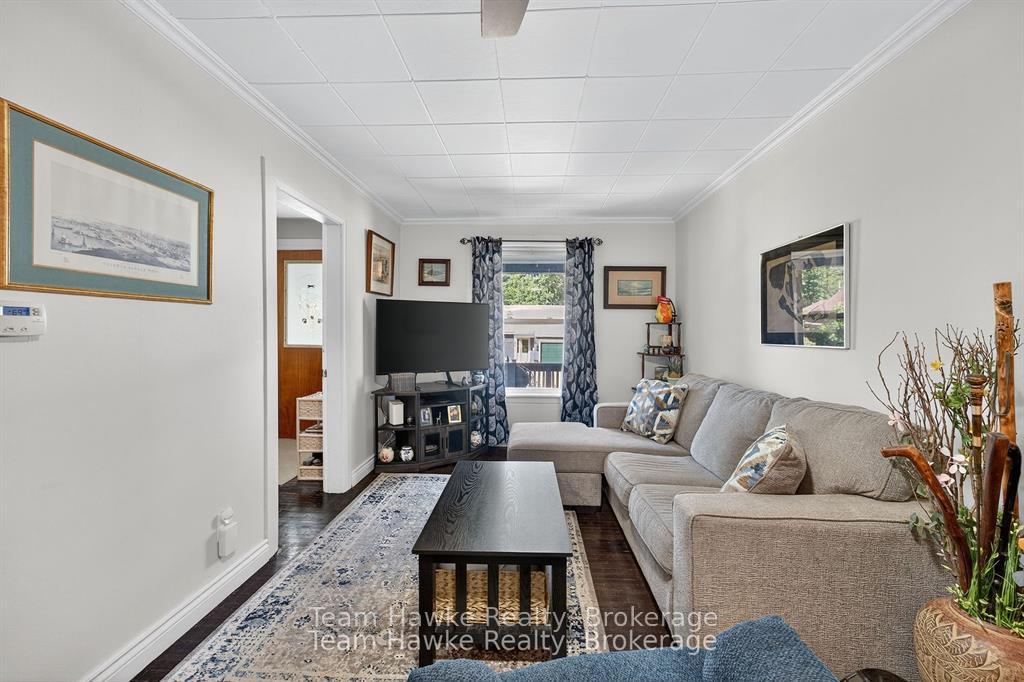 Photo 7 of 479 Queen Street, Midland — HOMEH