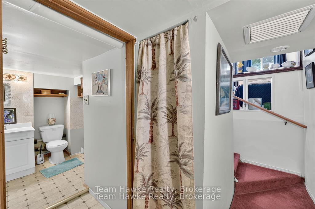 Photo 37 of 479 Queen Street, Midland — HOMEH