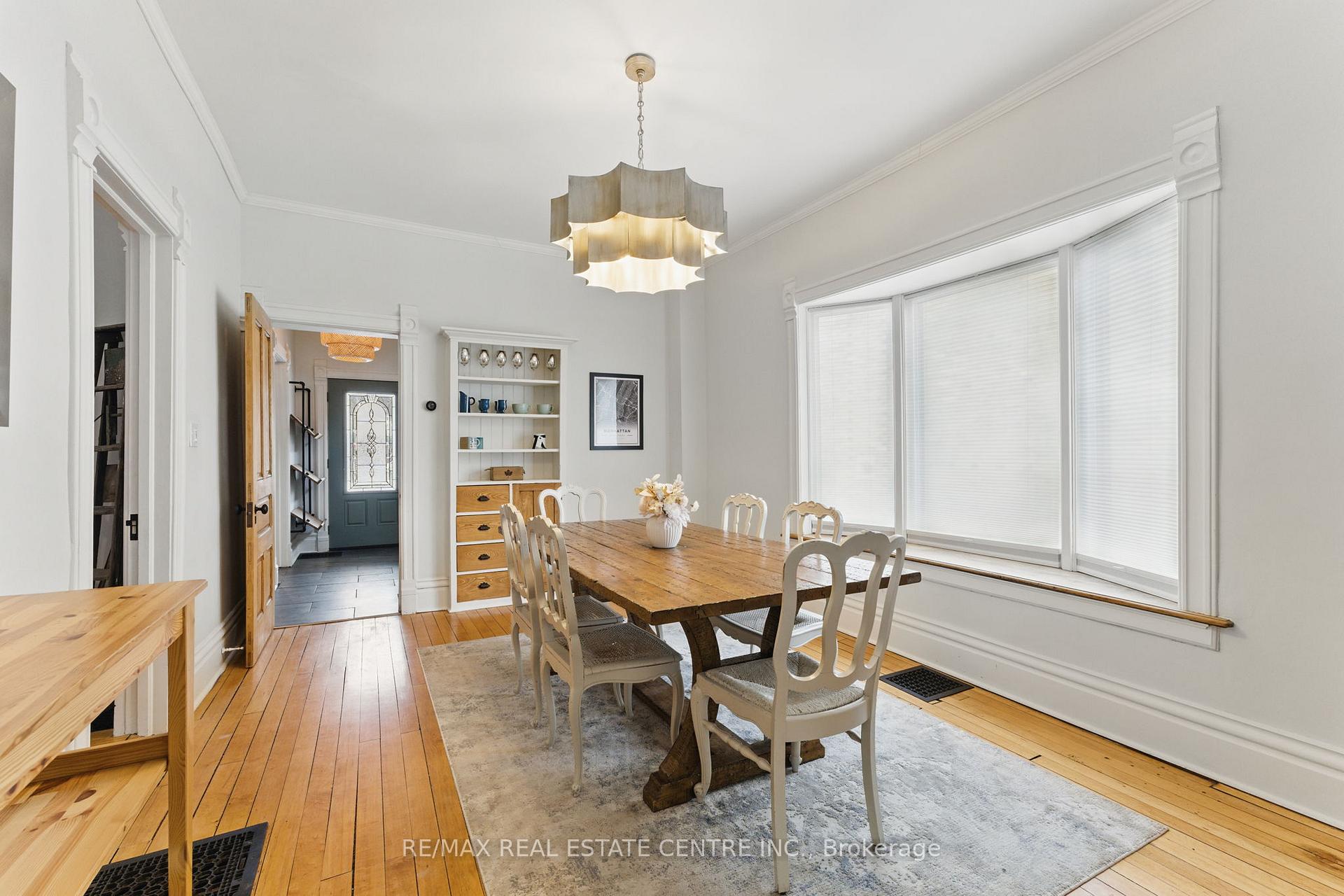 Photo 12 of 47 Irvin Street, Kitchener — HOMEH