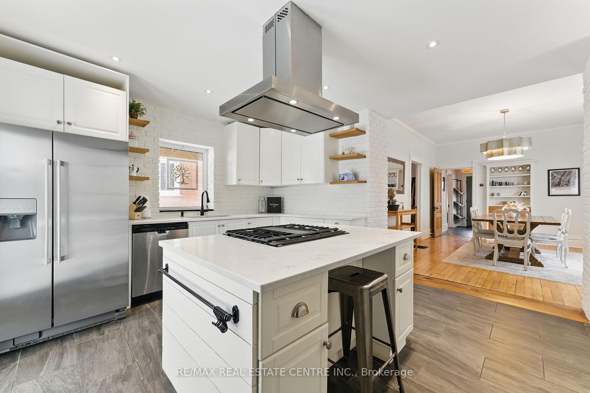 Photo 17 of 47 Irvin Street, Kitchener — HOMEH