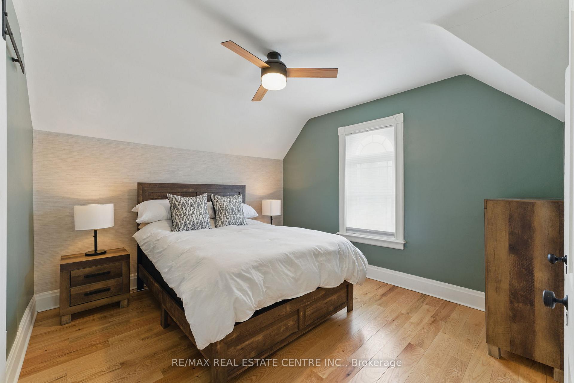 Photo 19 of 47 Irvin Street, Kitchener — HOMEH