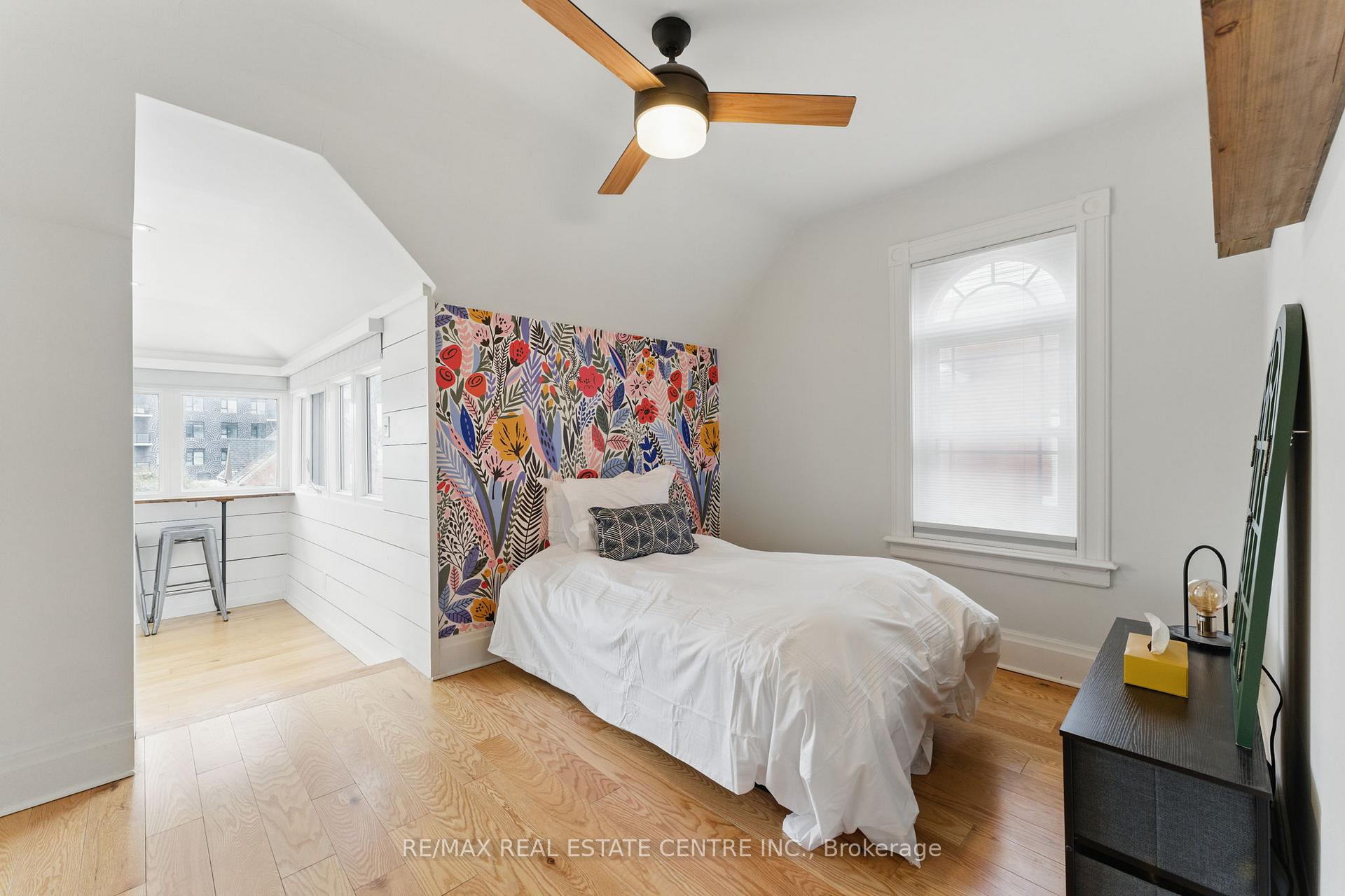 Photo 23 of 47 Irvin Street, Kitchener — HOMEH