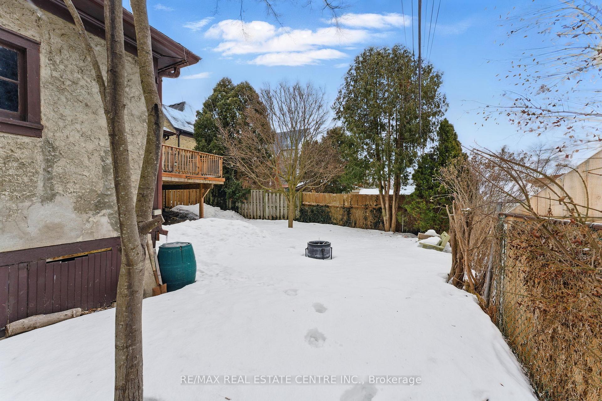 Photo 29 of 47 Irvin Street, Kitchener — HOMEH