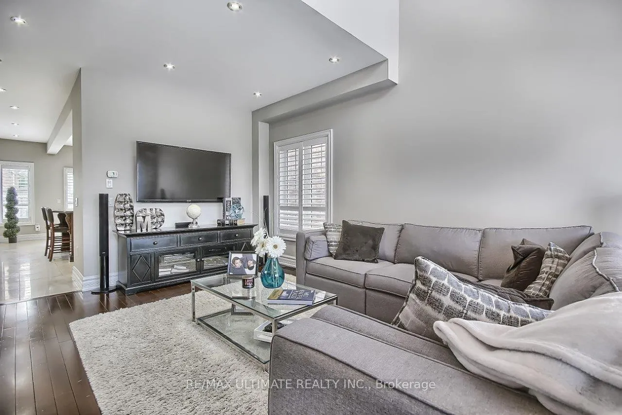 Photo 5 of Unit Upper, 3 Cornerstone Road, Markham, Greensborough — HOMEH
