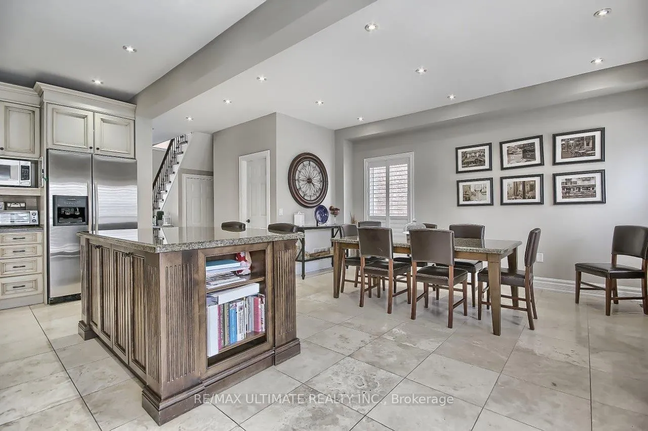 Photo 10 of Unit Upper, 3 Cornerstone Road, Markham, Greensborough — HOMEH