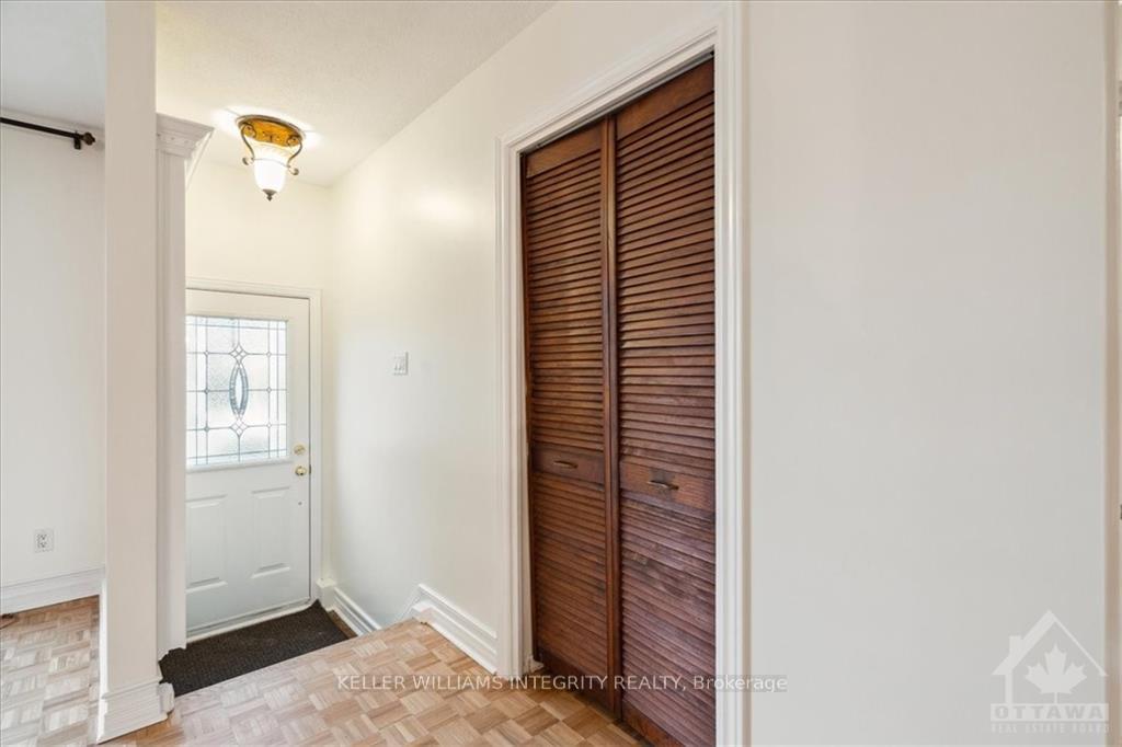 Photo 3 of Unit A, 32 Uxbridge Crescent, Ottawa, Kanata - Glencairn/Hazeldean — HOMEH