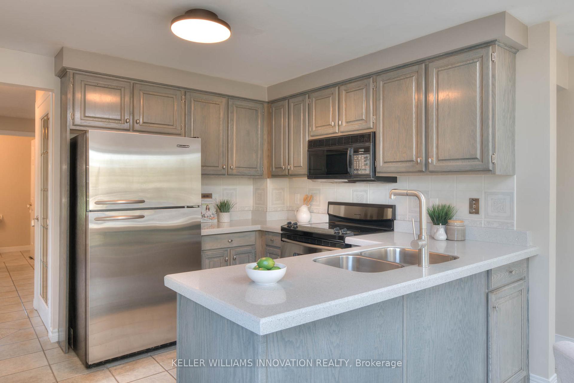 Photo 8 of 69 Manitoulin Crescent, Kitchener — HOMEH