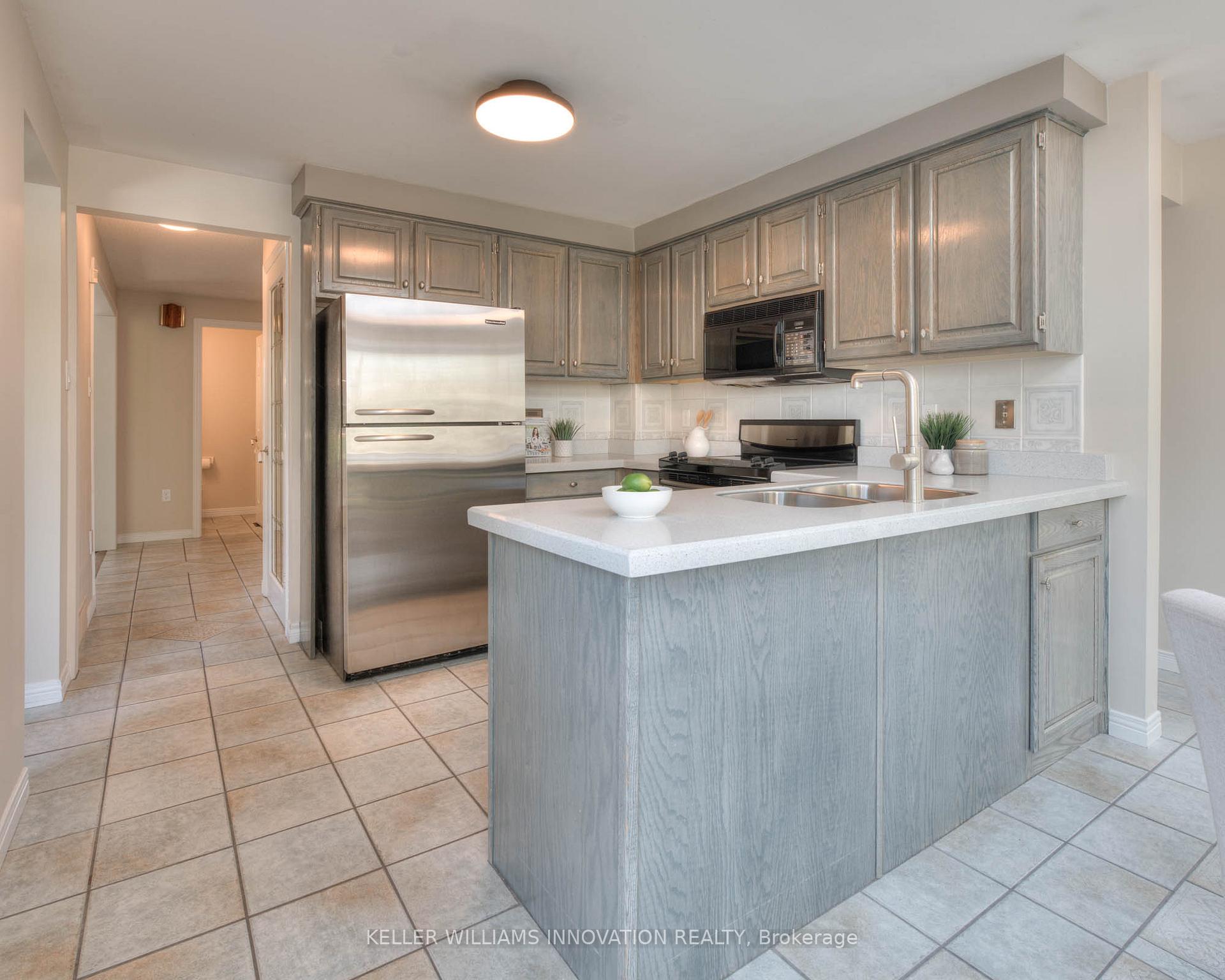 Photo 9 of 69 Manitoulin Crescent, Kitchener — HOMEH