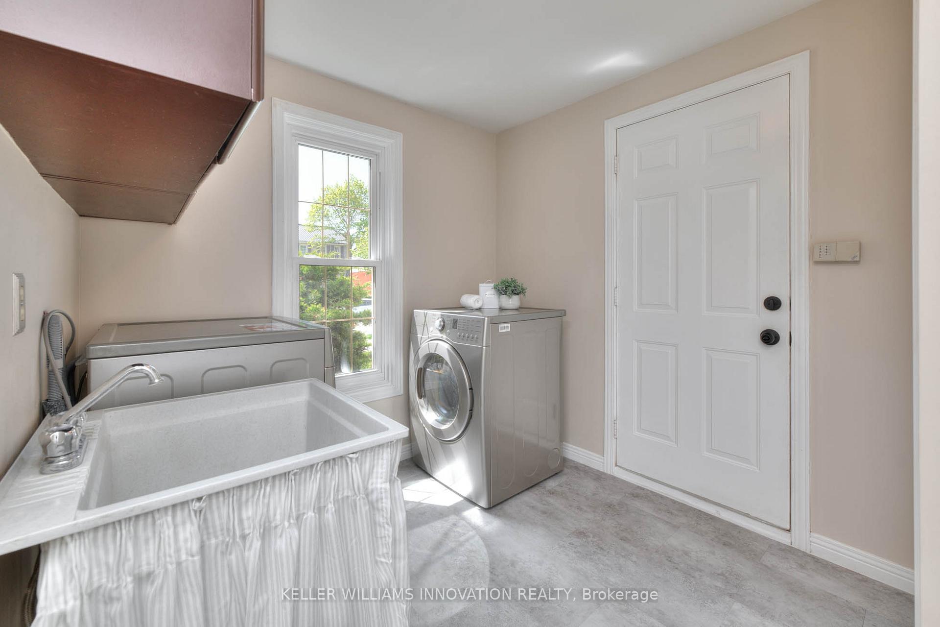 Photo 20 of 69 Manitoulin Crescent, Kitchener — HOMEH