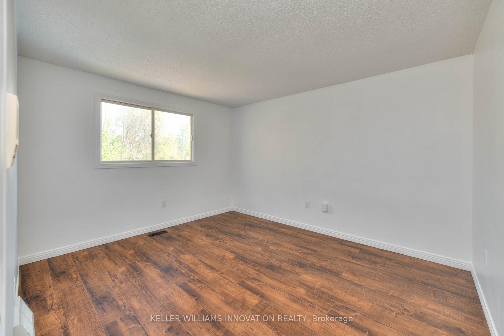 Photo 31 of 69 Manitoulin Crescent, Kitchener — HOMEH