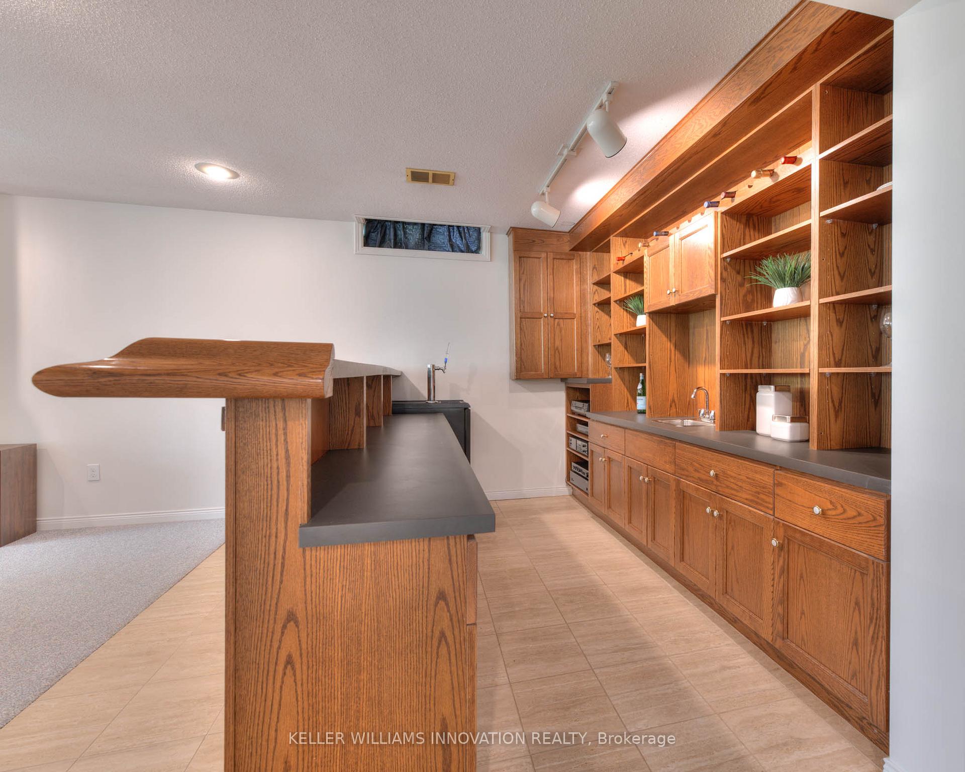 Photo 36 of 69 Manitoulin Crescent, Kitchener — HOMEH