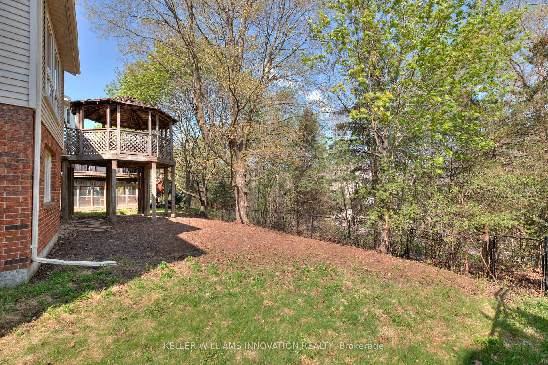 Photo 43 of 69 Manitoulin Crescent, Kitchener — HOMEH