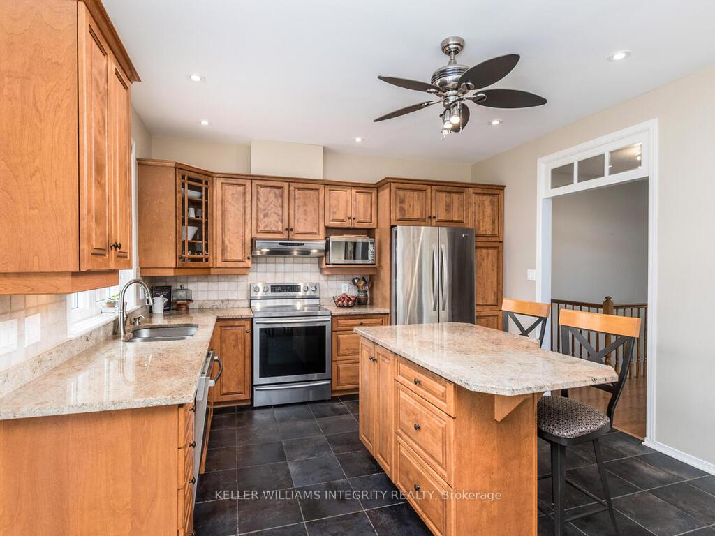 Photo 19 of 27 Sawchuk Terrace, Ottawa, Kanata - Kanata Lakes/Heritage Hills — HOMEH