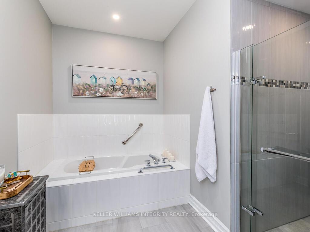 Photo 23 of 27 Sawchuk Terrace, Ottawa, Kanata - Kanata Lakes/Heritage Hills — HOMEH