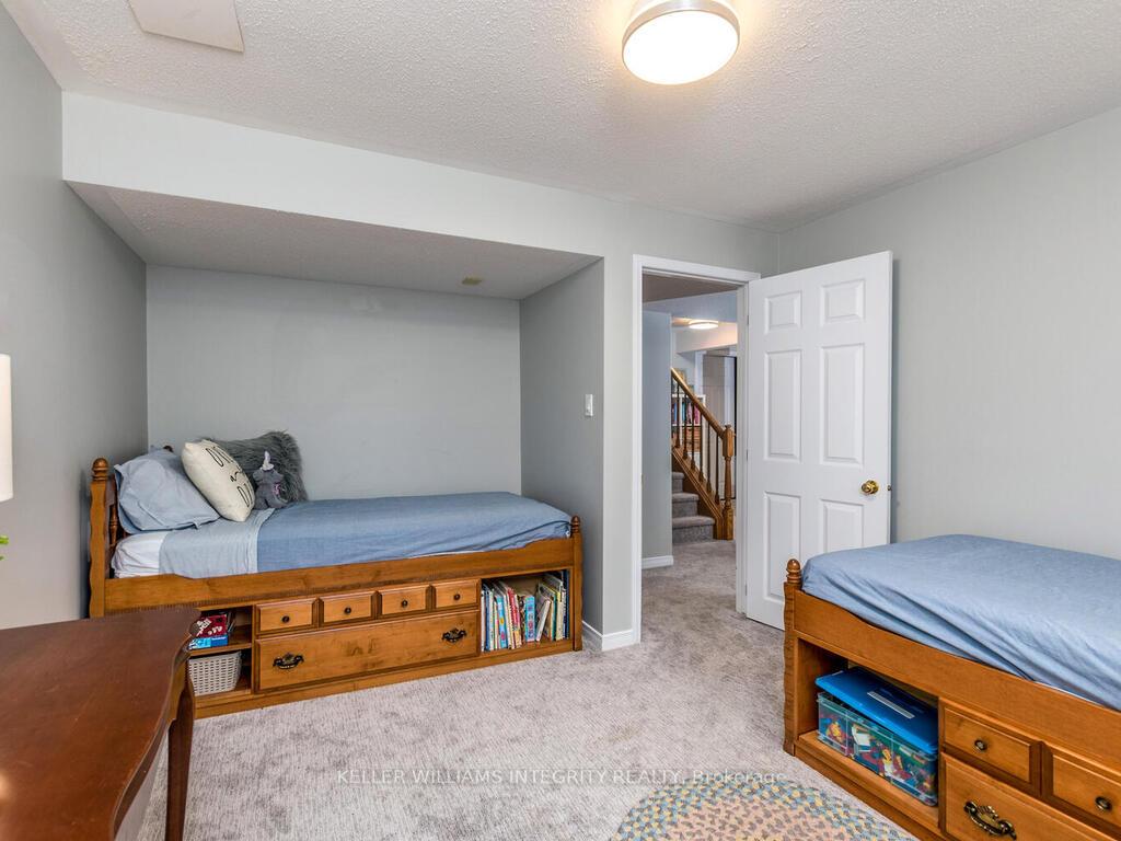 Photo 25 of 27 Sawchuk Terrace, Ottawa, Kanata - Kanata Lakes/Heritage Hills — HOMEH