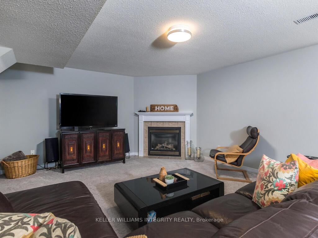 Photo 28 of 27 Sawchuk Terrace, Ottawa, Kanata - Kanata Lakes/Heritage Hills — HOMEH