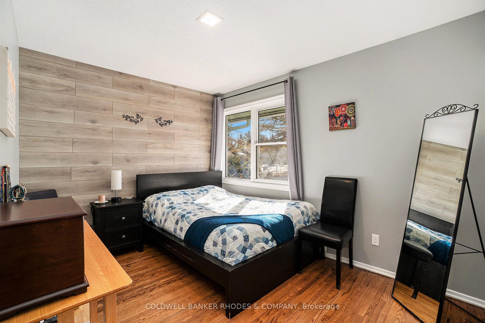 Photo 18 of 19 Inuvik Crescent, Ottawa, Kanata - Katimavik — HOMEH