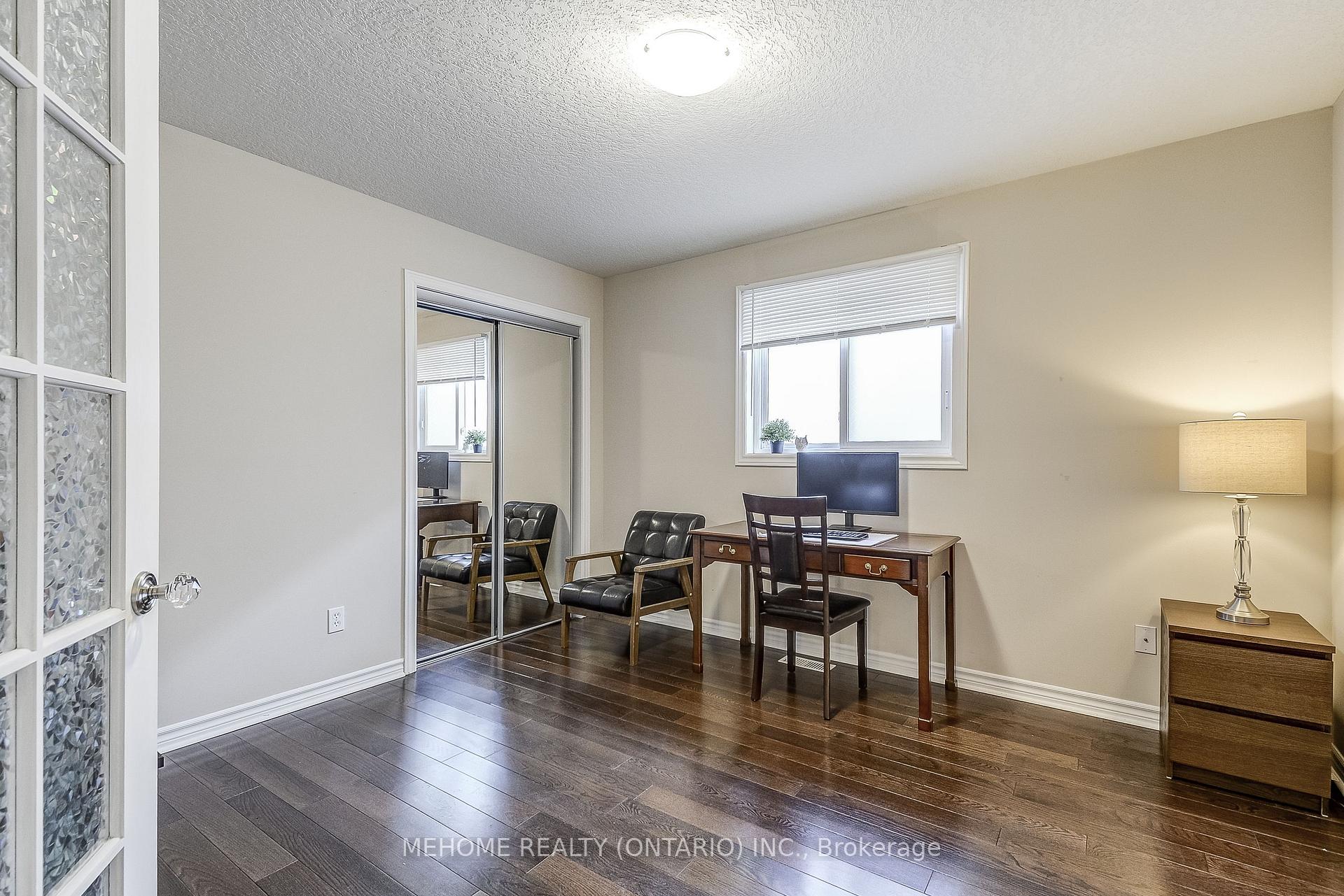 Photo 20 of 63 Huck Crescent, Kitchener — HOMEH