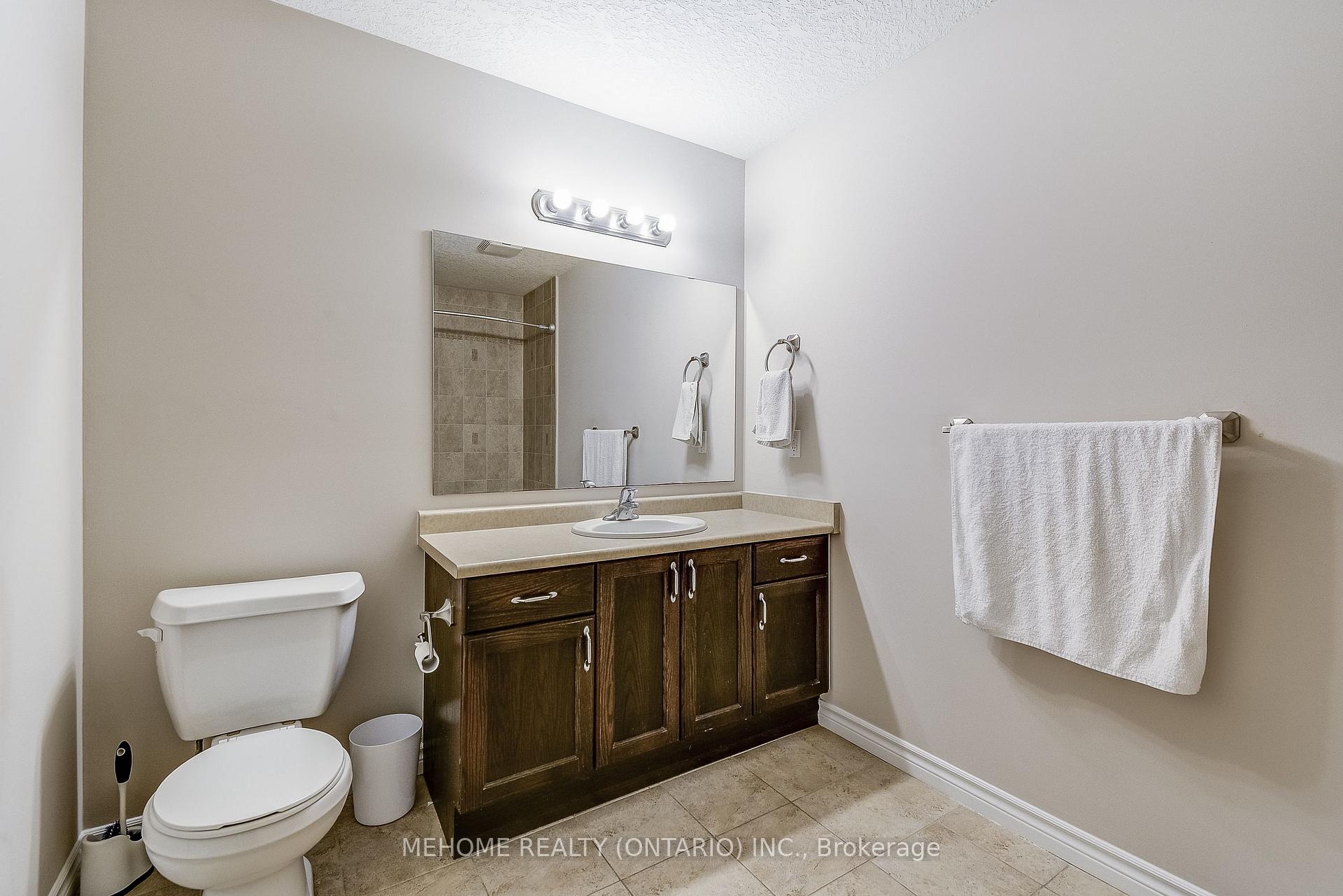 Photo 22 of 63 Huck Crescent, Kitchener — HOMEH