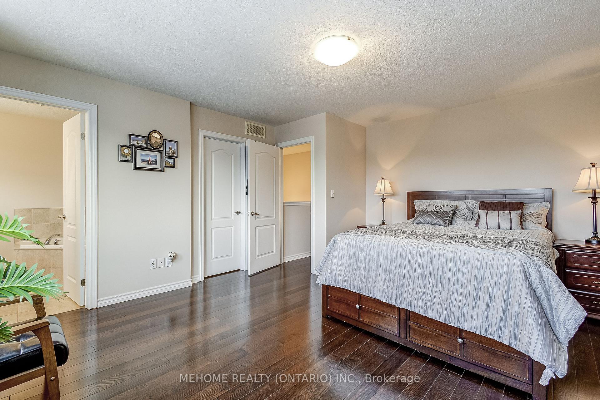 Photo 27 of 63 Huck Crescent, Kitchener — HOMEH