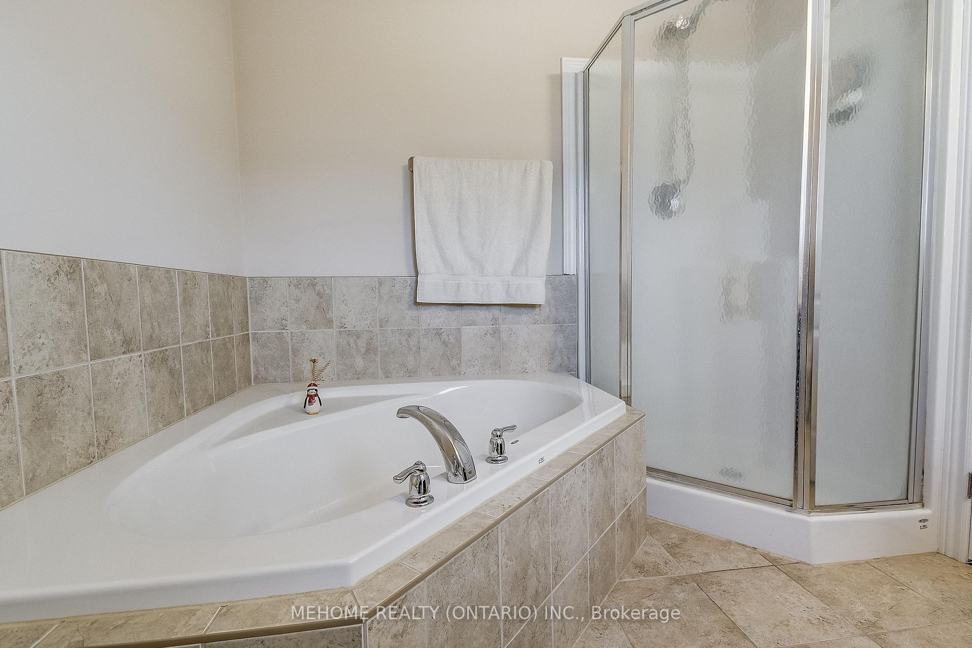 Photo 30 of 63 Huck Crescent, Kitchener — HOMEH